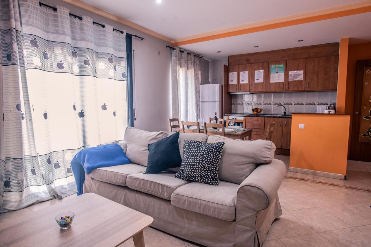 Apartaments Yaco โยเรตเดมาร์ ภายนอก รูปภาพ