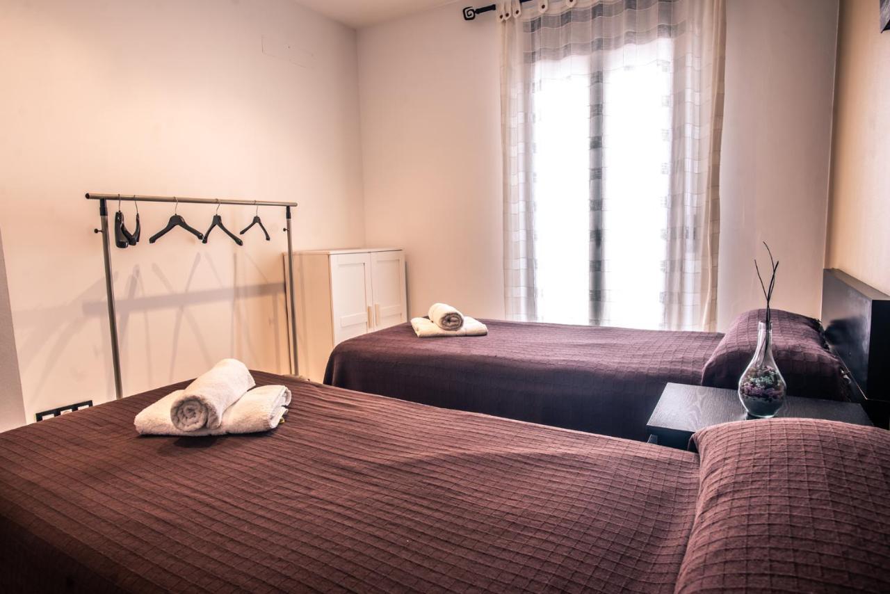 Apartaments Yaco โยเรตเดมาร์ ภายนอก รูปภาพ